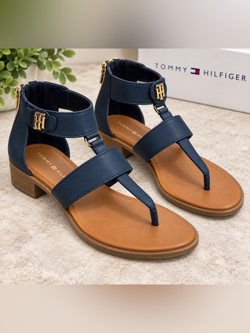 Tommy Hilfiger Navy Thong Sandals – Size 8.5M – 1” Heel